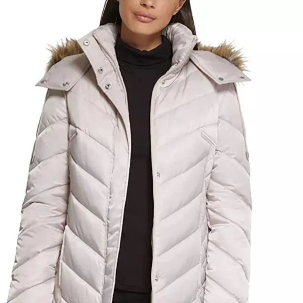 Kenneth Cole Women's Mid-Length Chevron Quilted Puffer Jacket Size S, Taupe